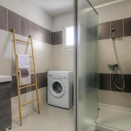 Moderne Avec Vue Sur Montagne à Taglio-Isolaccio