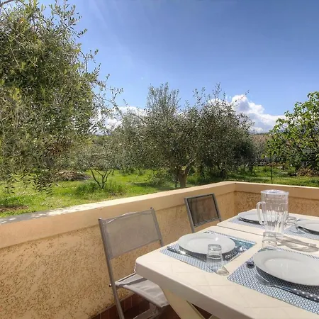 Moderne Avec Vue Sur Montagne A Apartment Taglio-Isolaccio